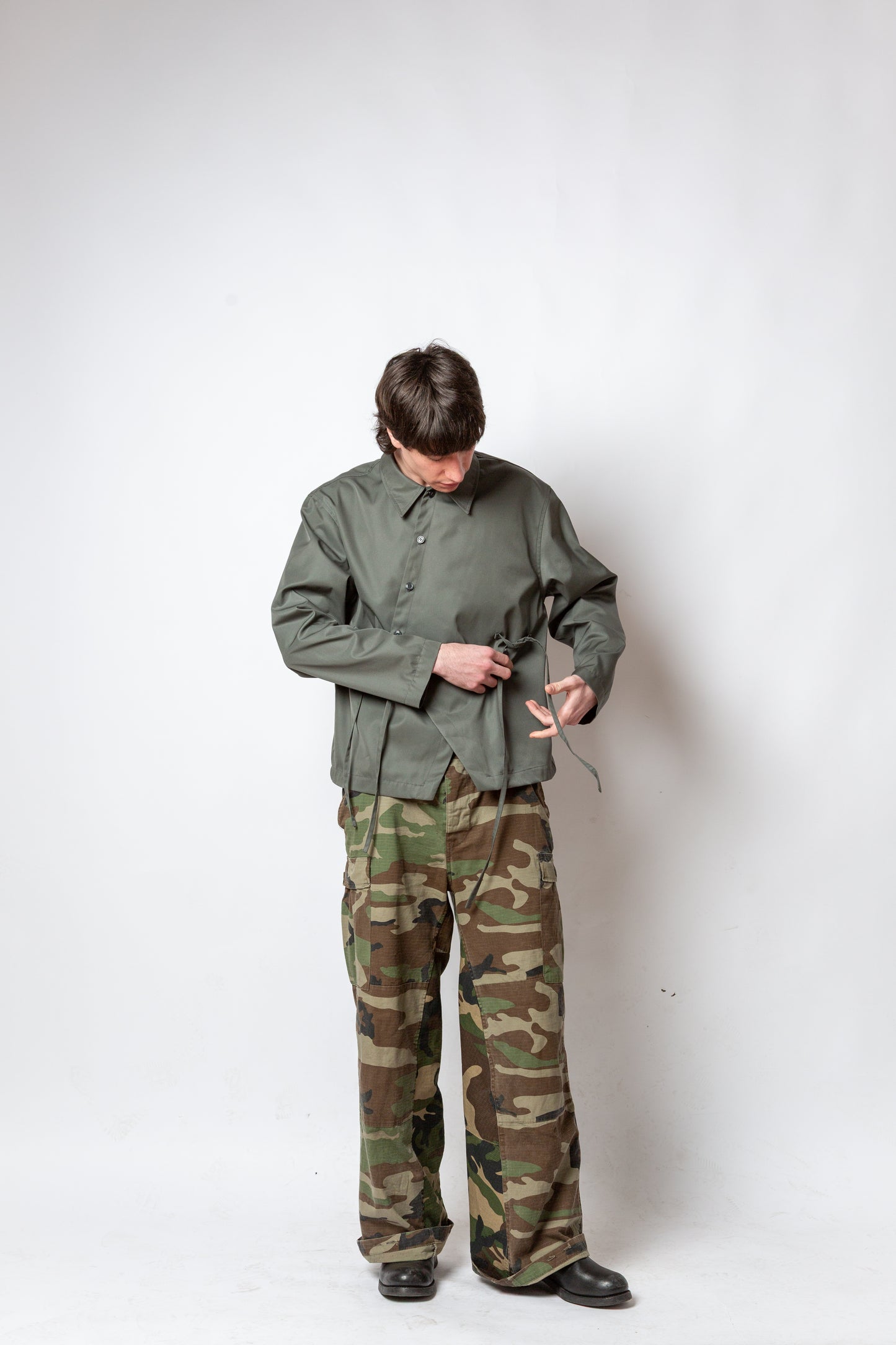 ASYMMETRIC ARMY LACES SHIRT
