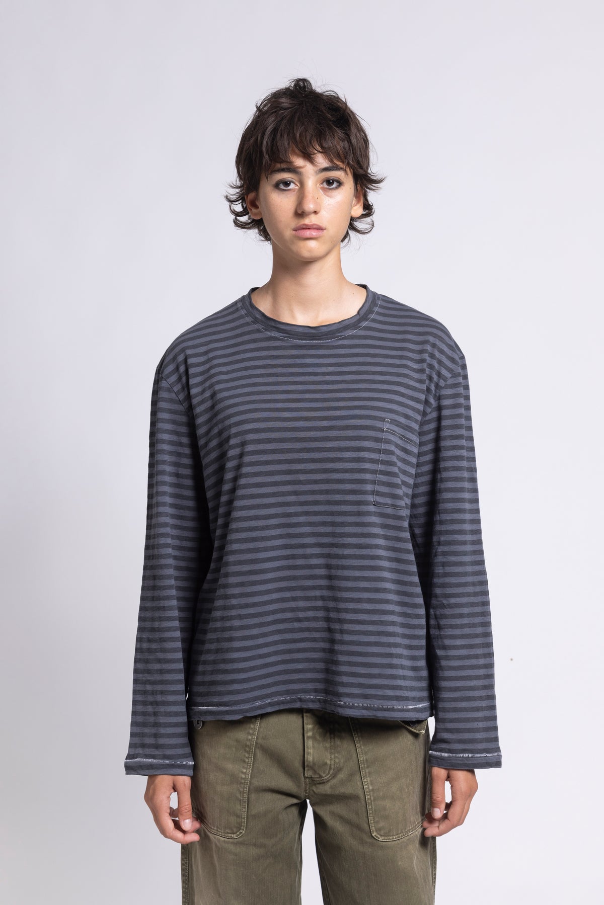 STRIPED SINGLE-STITCH SLUB LONGSLEEVE – GREY