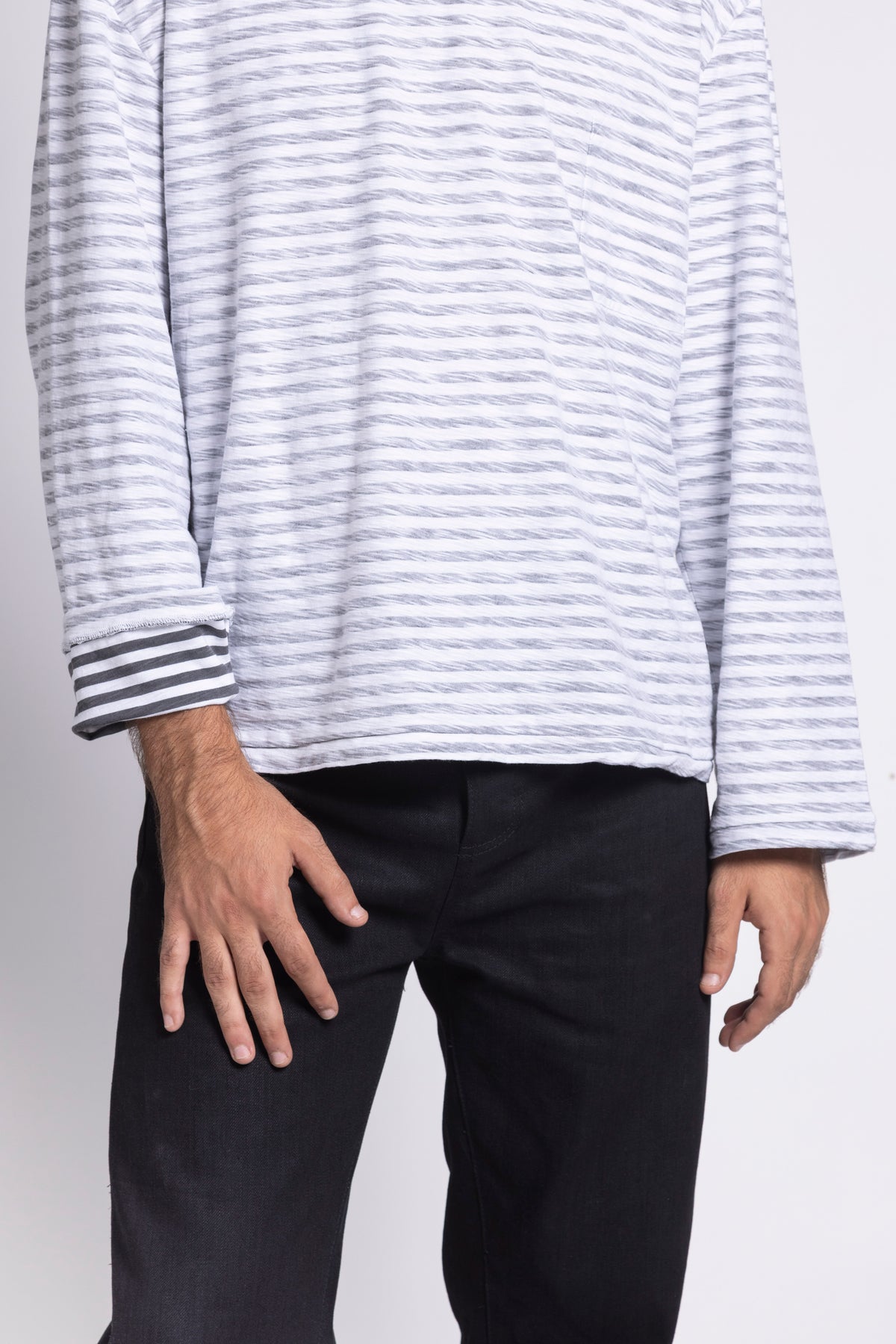 STRIPED SINGLE-STITCH SLUB LONGSLEEVE – WHITE