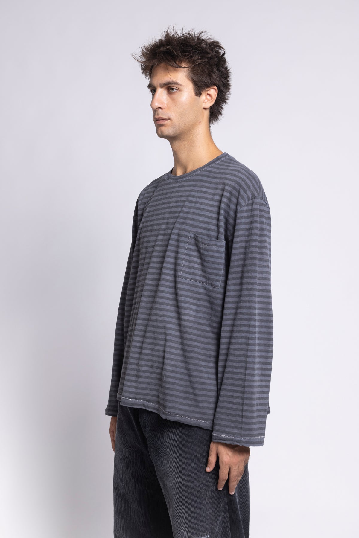 STRIPED SINGLE-STITCH SLUB LONGSLEEVE – GREY