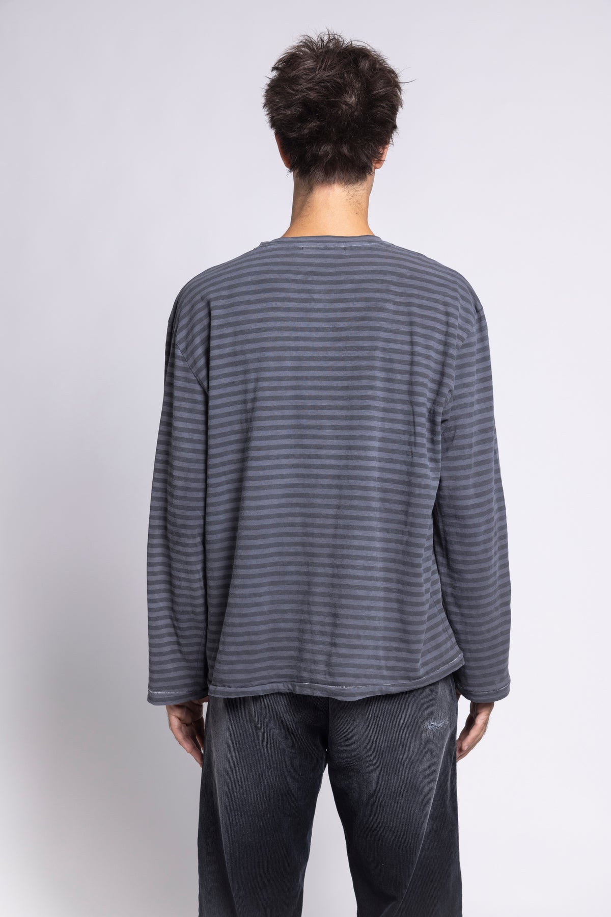 STRIPED SINGLE-STITCH SLUB LONGSLEEVE – GREY