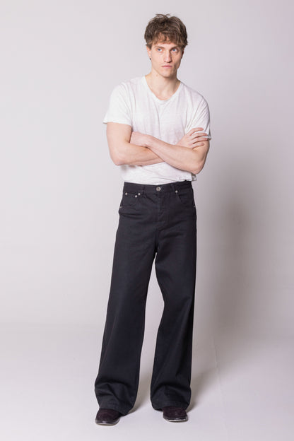 BLACK JAPANESE SELVEDGE RAW DENIM